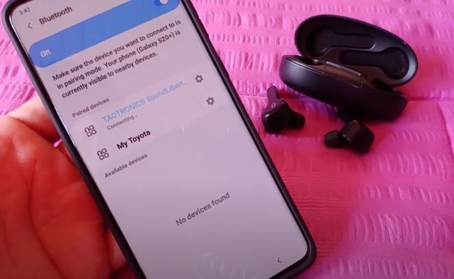 Taotronics Earbuds Are Now Connected To The Mobile Phone